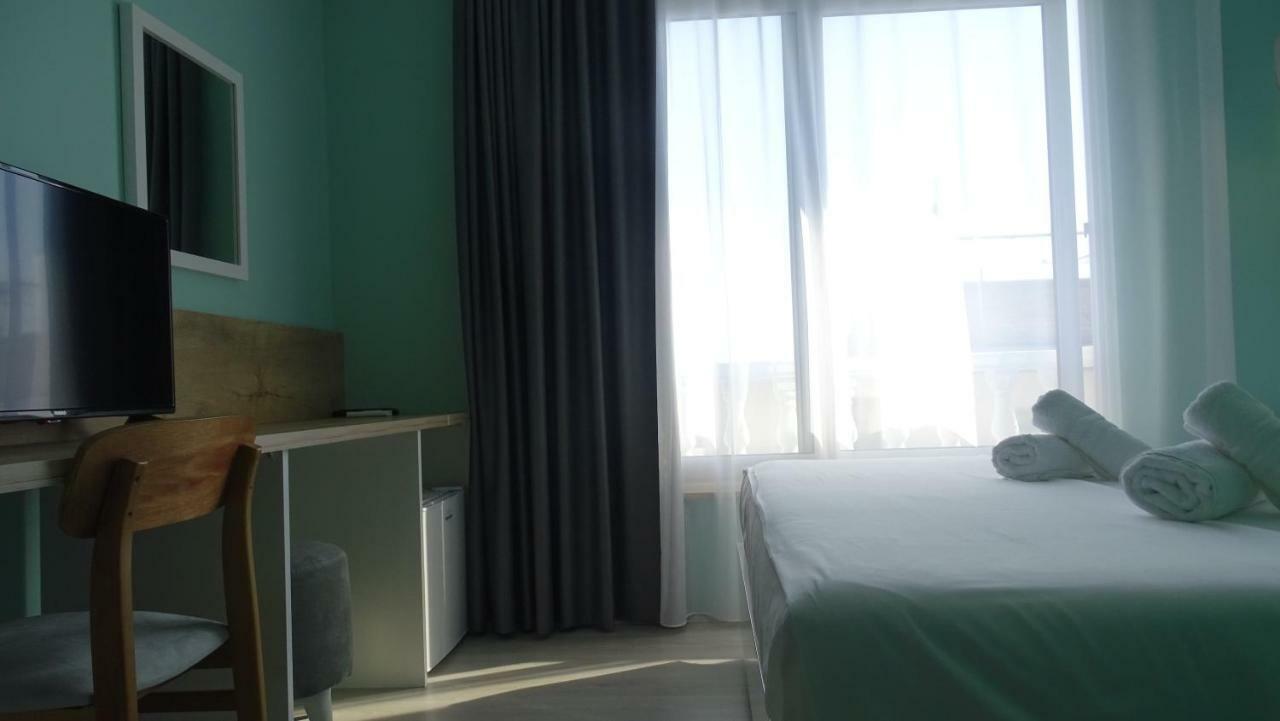 סרנדה Bistrica Hotel מראה חיצוני תמונה