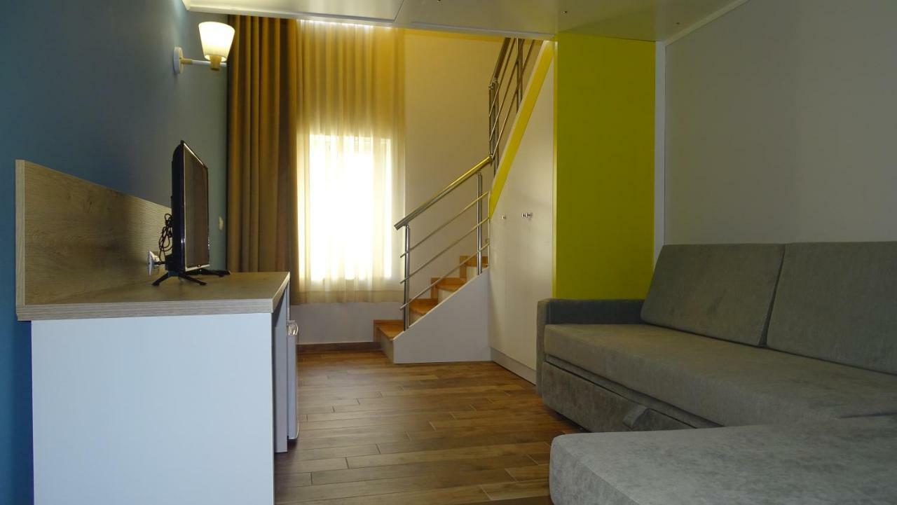 סרנדה Bistrica Hotel מראה חיצוני תמונה